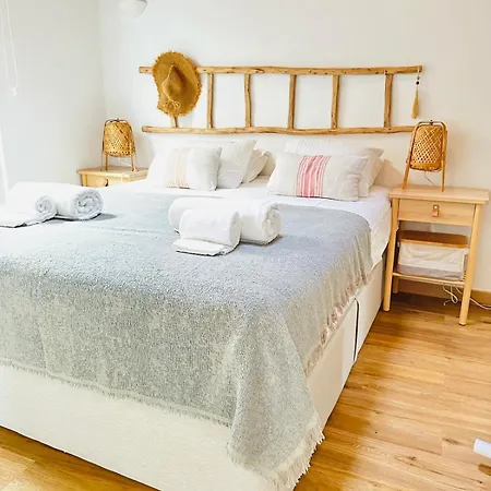 Casa Tarapoto Old Town Holiday home Aljezur